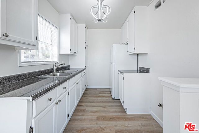 1475 Venice Boulevard, Los Angeles, CA 90006