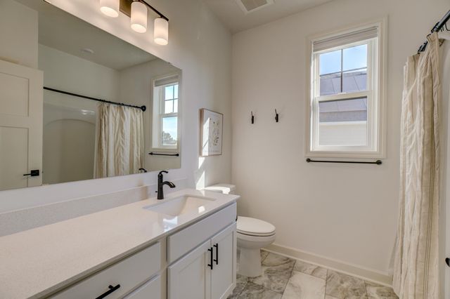 11404 Kings Court N, Lake Elmo, MN 55042
