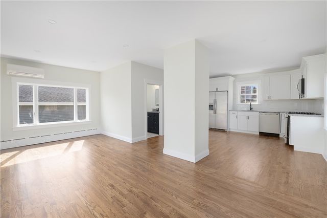 2 Birch Street, Tiverton, RI 02878