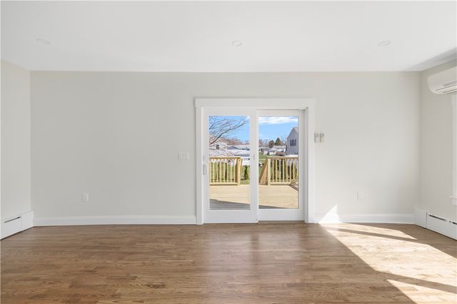 2 Birch Street, Tiverton, RI 02878