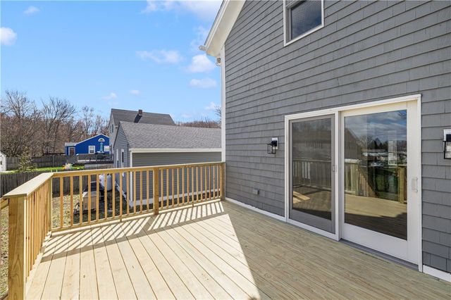 2 Birch Street, Tiverton, RI 02878