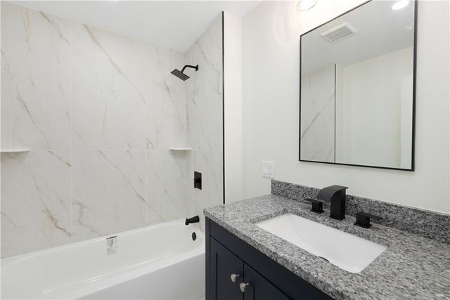 2 Birch Street, Tiverton, RI 02878