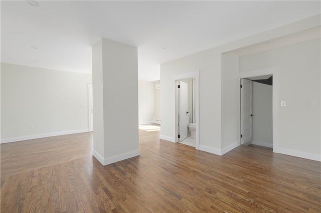 2 Birch Street, Tiverton, RI 02878