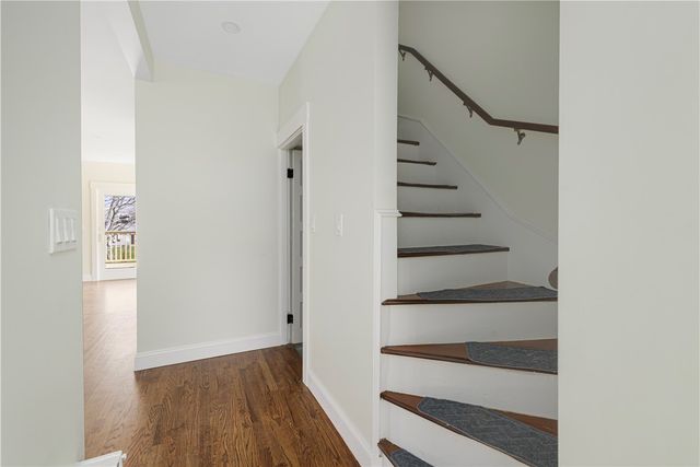 2 Birch Street, Tiverton, RI 02878