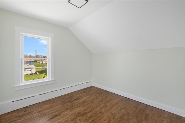 2 Birch Street, Tiverton, RI 02878