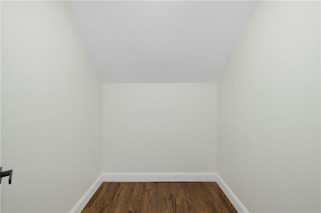 2 Birch Street, Tiverton, RI 02878