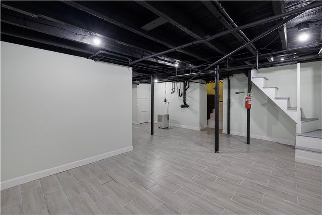 2 Birch Street, Tiverton, RI 02878