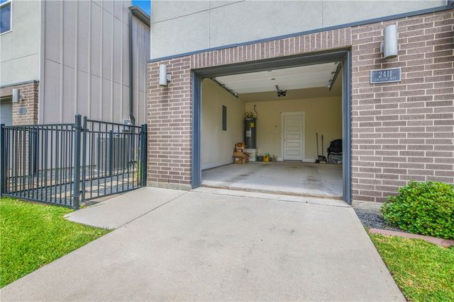 2411 Chinook Way, College Station, TX 77845
