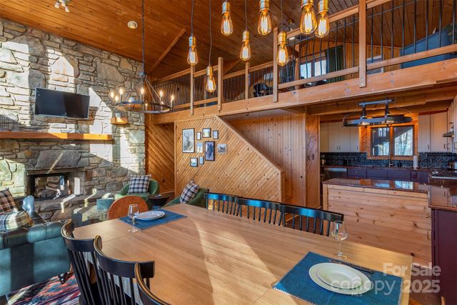 2338 El Miner Drive, Mars Hill, NC 28754