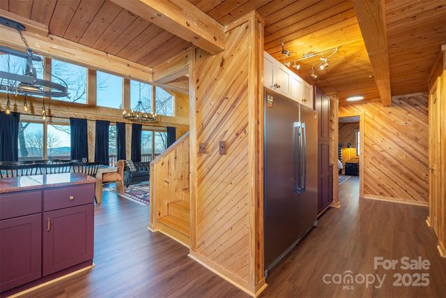 2338 El Miner Drive, Mars Hill, NC 28754