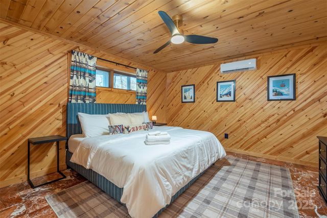 2338 El Miner Drive, Mars Hill, NC 28754