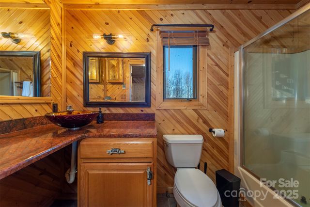 2338 El Miner Drive, Mars Hill, NC 28754