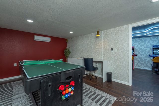 2338 El Miner Drive, Mars Hill, NC 28754