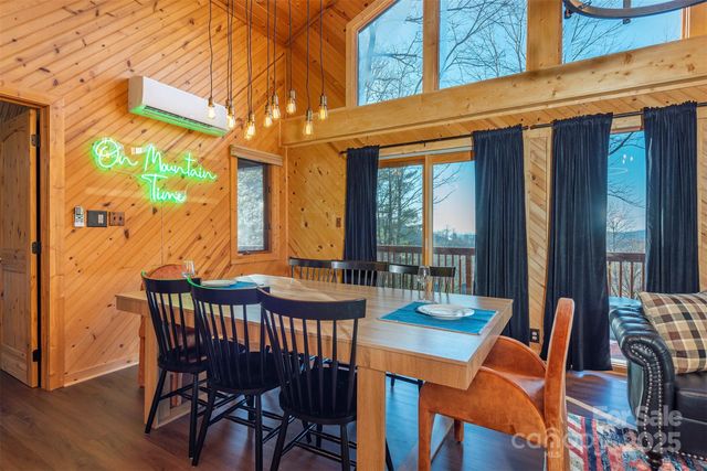 2338 El Miner Drive, Mars Hill, NC 28754