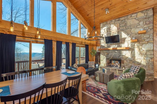 2338 El Miner Drive, Mars Hill, NC 28754