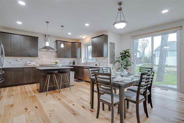 343 Amelia Circle, South Lyon, MI 48178