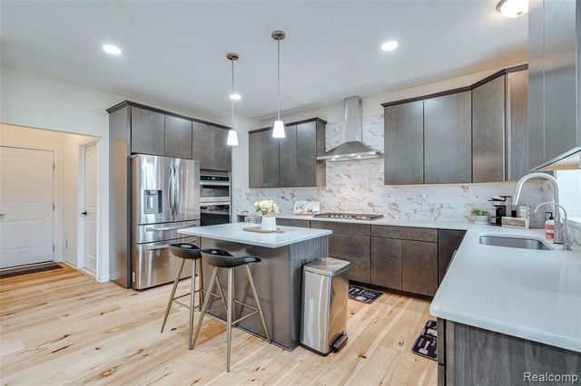 343 Amelia Circle, South Lyon, MI 48178