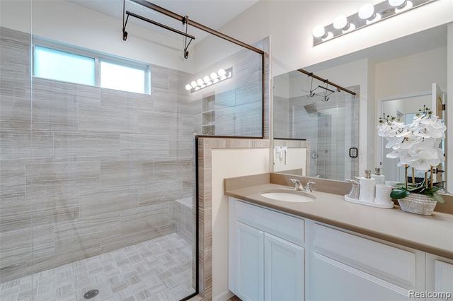 343 Amelia Circle, South Lyon, MI 48178