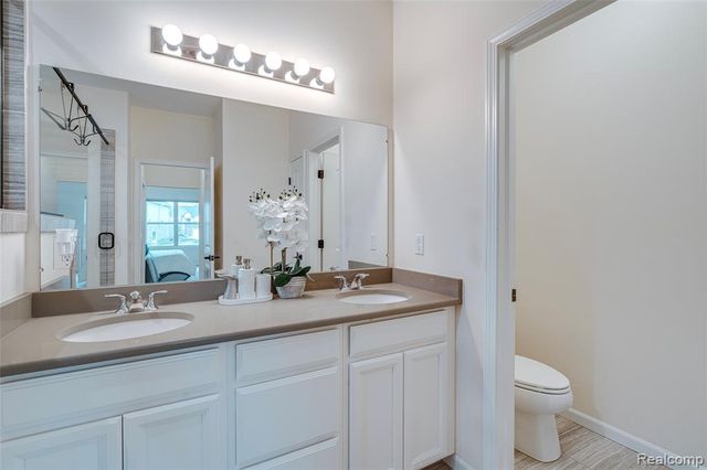 343 Amelia Circle, South Lyon, MI 48178