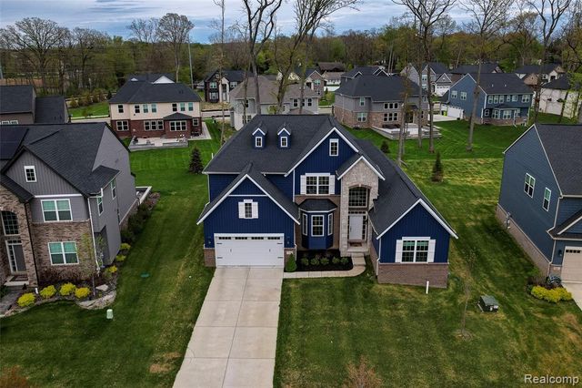 343 Amelia Circle, South Lyon, MI 48178