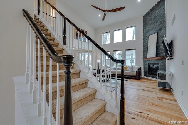 343 Amelia Circle, South Lyon, MI 48178