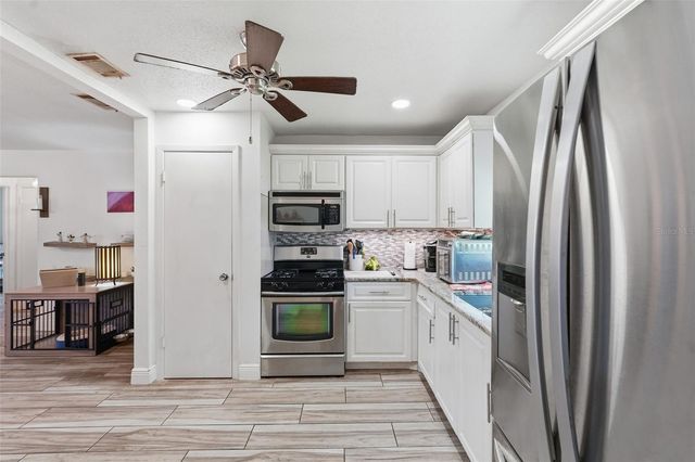 9920 DAFFODIL 52, Pinellas Park, FL 33782