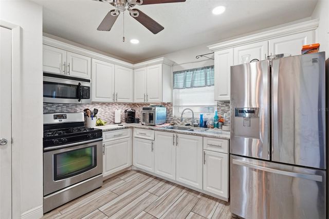 9920 DAFFODIL 52, Pinellas Park, FL 33782