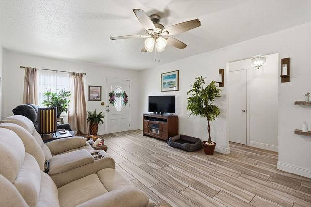 9920 DAFFODIL 52, Pinellas Park, FL 33782