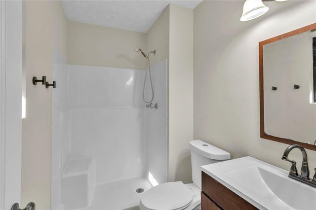 631 Brighton Drive NW, Lawrenceville, GA 30043