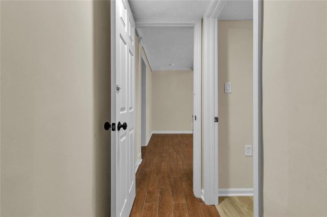 631 Brighton Drive NW, Lawrenceville, GA 30043