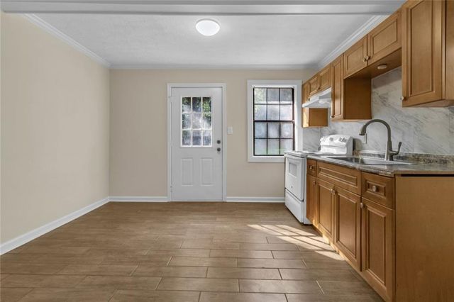 631 Brighton Drive NW, Lawrenceville, GA 30043