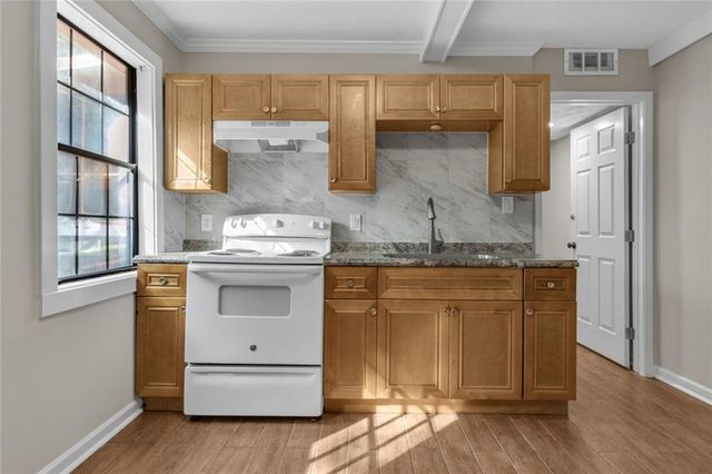 631 Brighton Drive NW, Lawrenceville, GA 30043