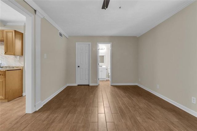 631 Brighton Drive NW, Lawrenceville, GA 30043