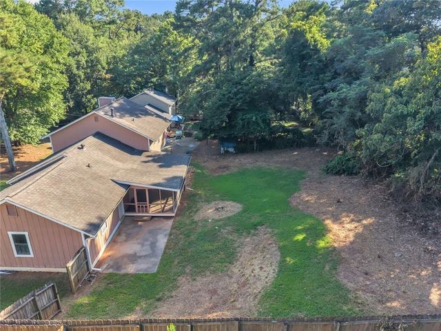 631 Brighton Drive NW, Lawrenceville, GA 30043