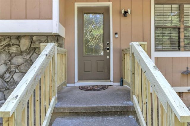631 Brighton Drive NW, Lawrenceville, GA 30043