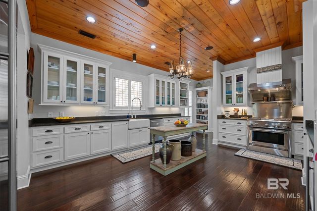 17189 Tennis Club Drive, Fairhope, AL 36532