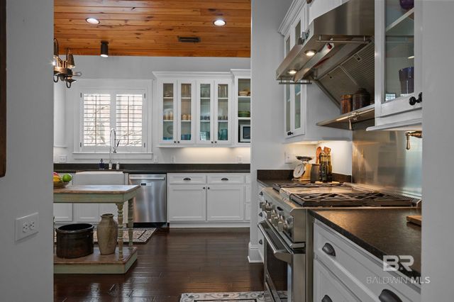 17189 Tennis Club Drive, Fairhope, AL 36532