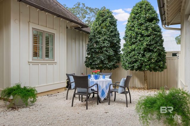 17189 Tennis Club Drive, Fairhope, AL 36532