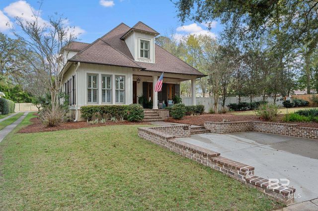 17189 Tennis Club Drive, Fairhope, AL 36532