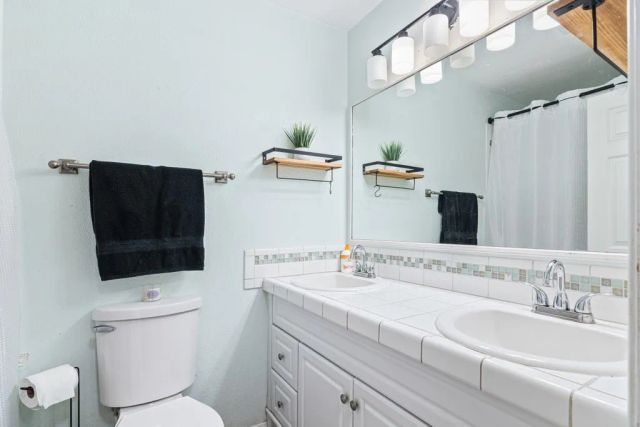 40575 Calle Fiesta, Temecula, CA 92591