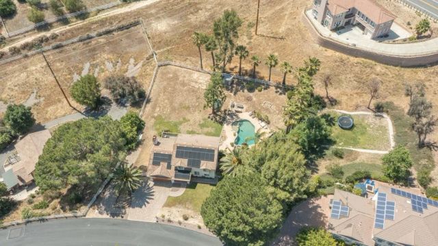 40575 Calle Fiesta, Temecula, CA 92591