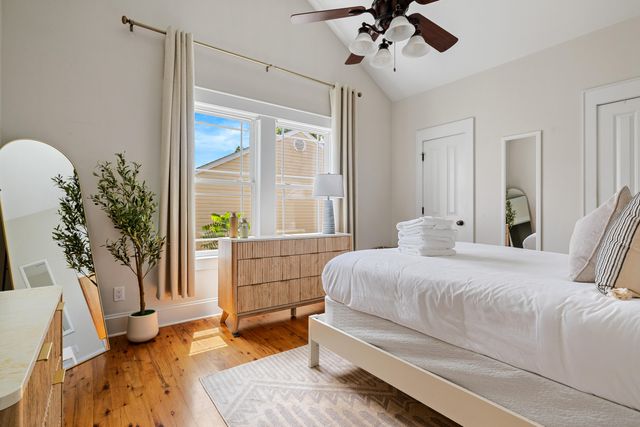 4 Senate Street, Charleston, SC 29403