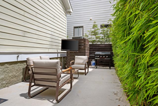 4 Senate Street, Charleston, SC 29403