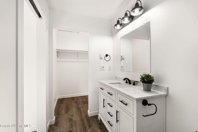 375 Jasper Loop, Ponderay, ID 83852