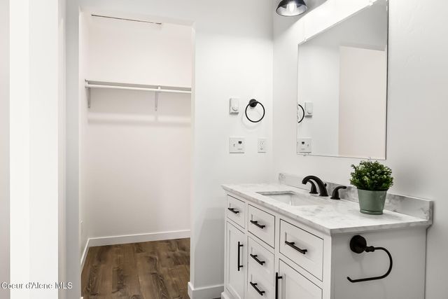 375 Jasper Loop, Ponderay, ID 83852