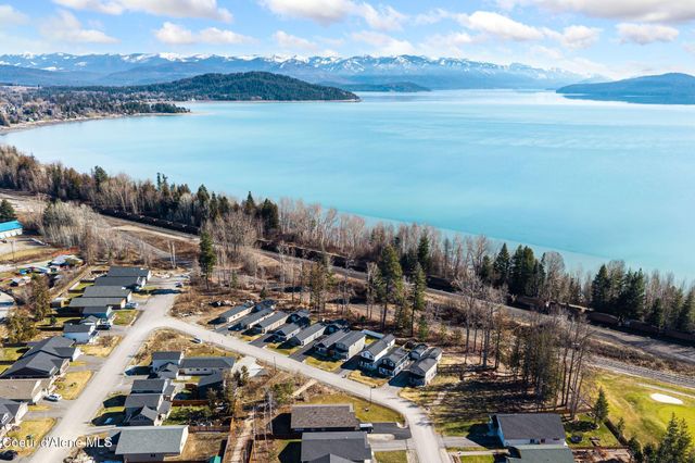 375 Jasper Loop, Ponderay, ID 83852