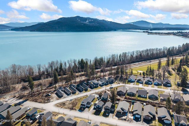 375 Jasper Loop, Ponderay, ID 83852