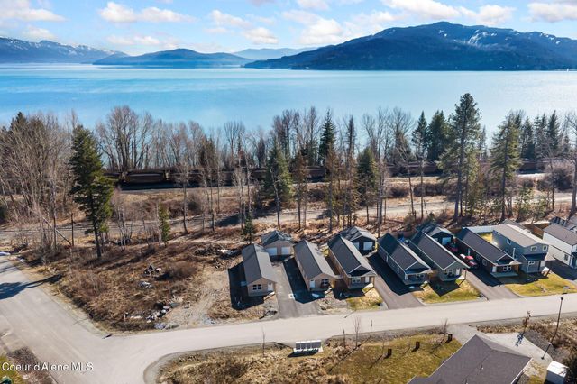 375 Jasper Loop, Ponderay, ID 83852