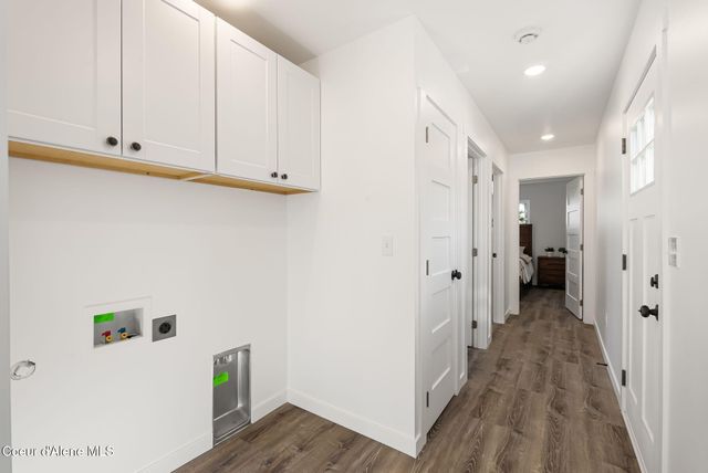 375 Jasper Loop, Ponderay, ID 83852