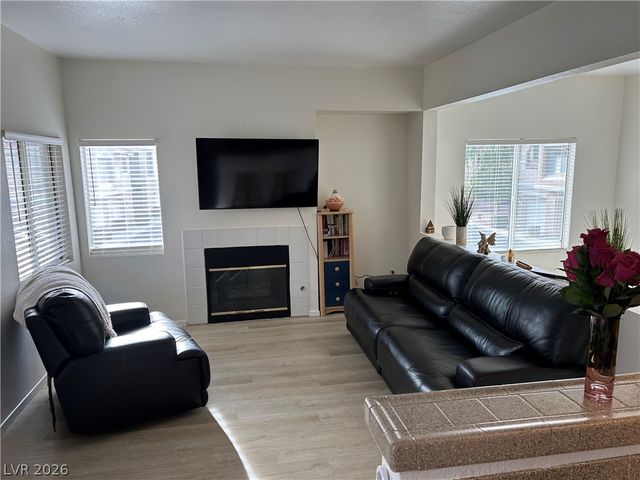 251 South Green Valley Parkway 3322, Henderson, NV 89012